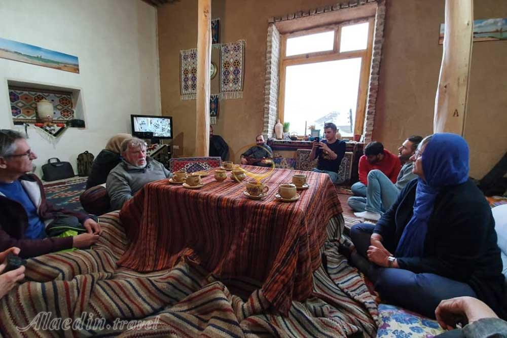 اقامتگاه بوم گردی آتر تکاب | علاءالدین تراول