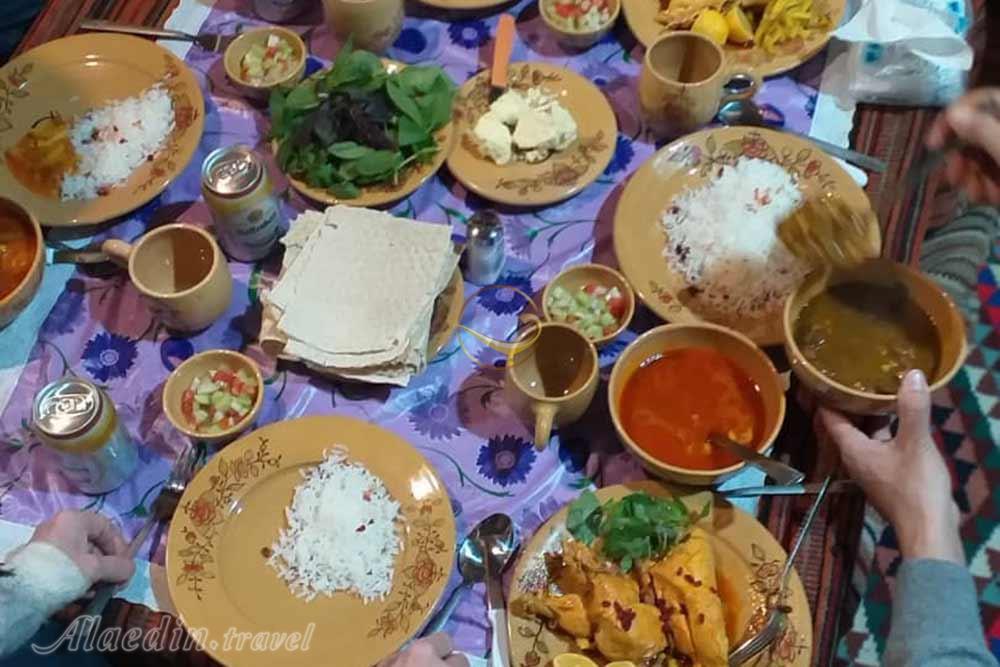 اقامتگاه بوم گردی آتر تکاب | علاءالدین تراول