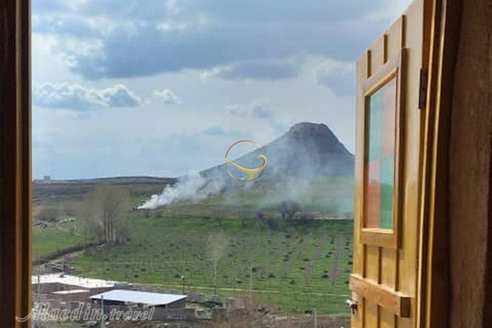 اقامتگاه بوم گردی آتر تکاب | علاءالدین تراول