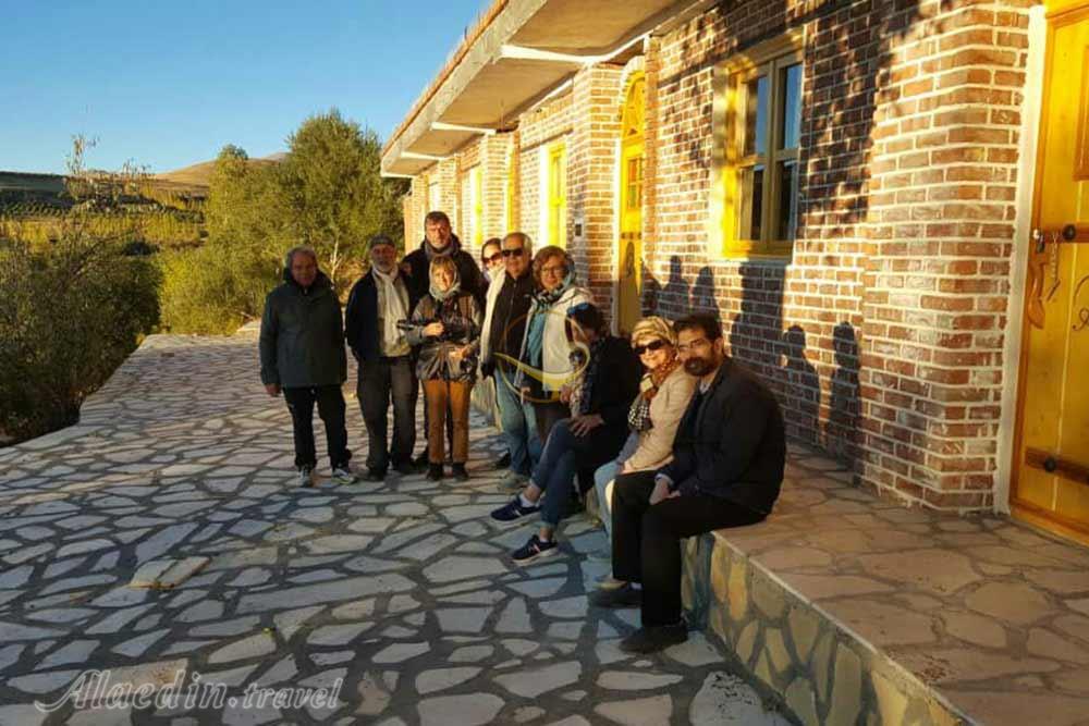 اقامتگاه بوم گردی آتر تکاب | علاءالدین تراول