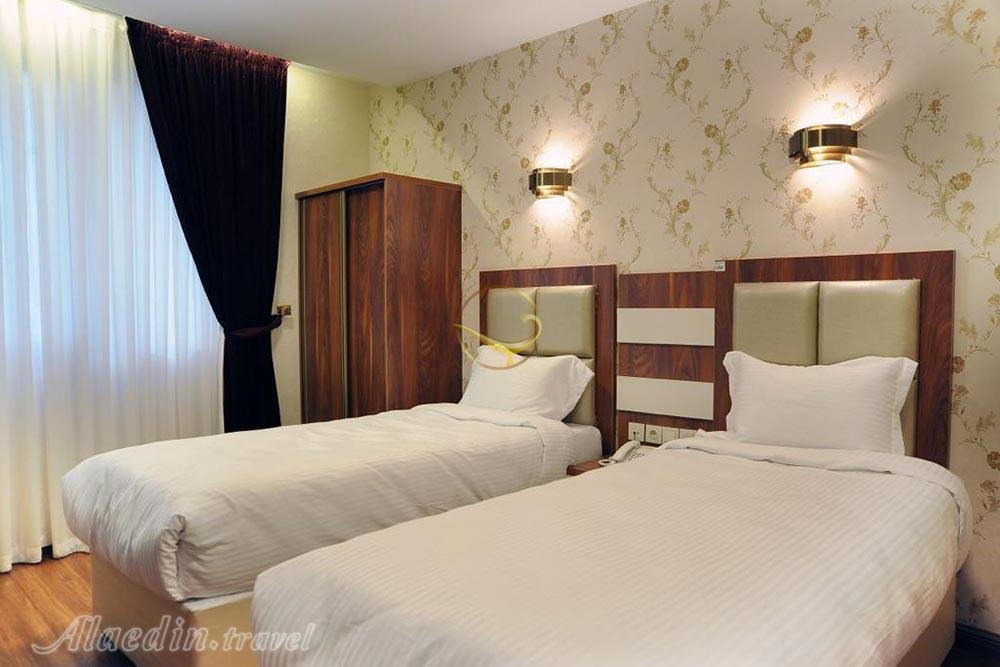 هتل آماتیس تهران | علاءالدین تراول