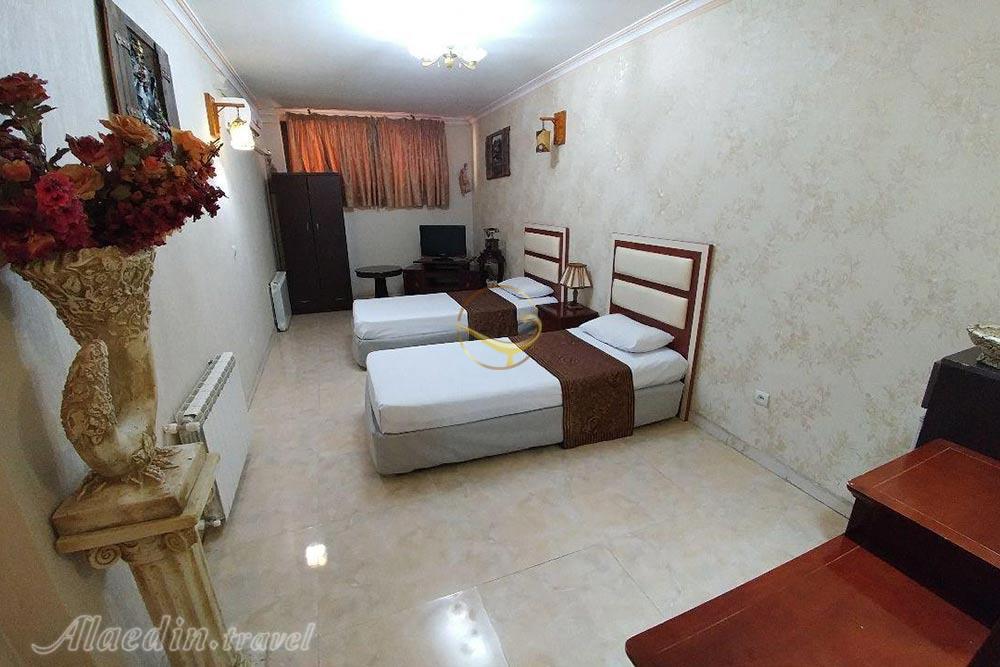 اتاق دو تخته تویین هتل امیرکبیر تهران | علاءالدین تراول