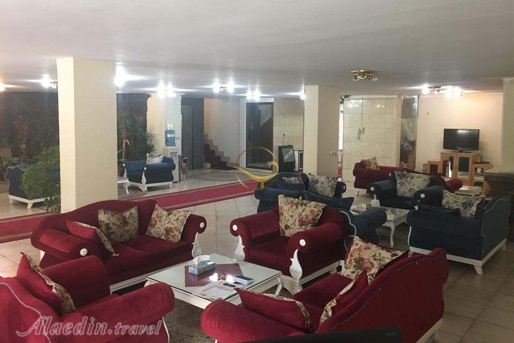 لابی هتل آزادی تهران | علاءالدین تراول