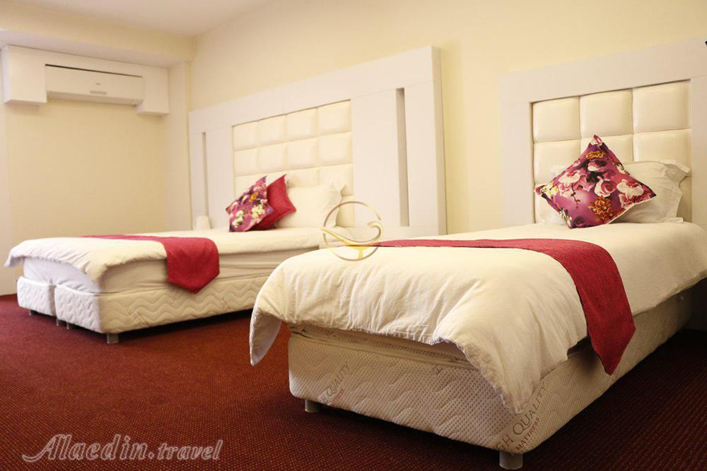 هتل بلوط تهران | علاءالدین تراول