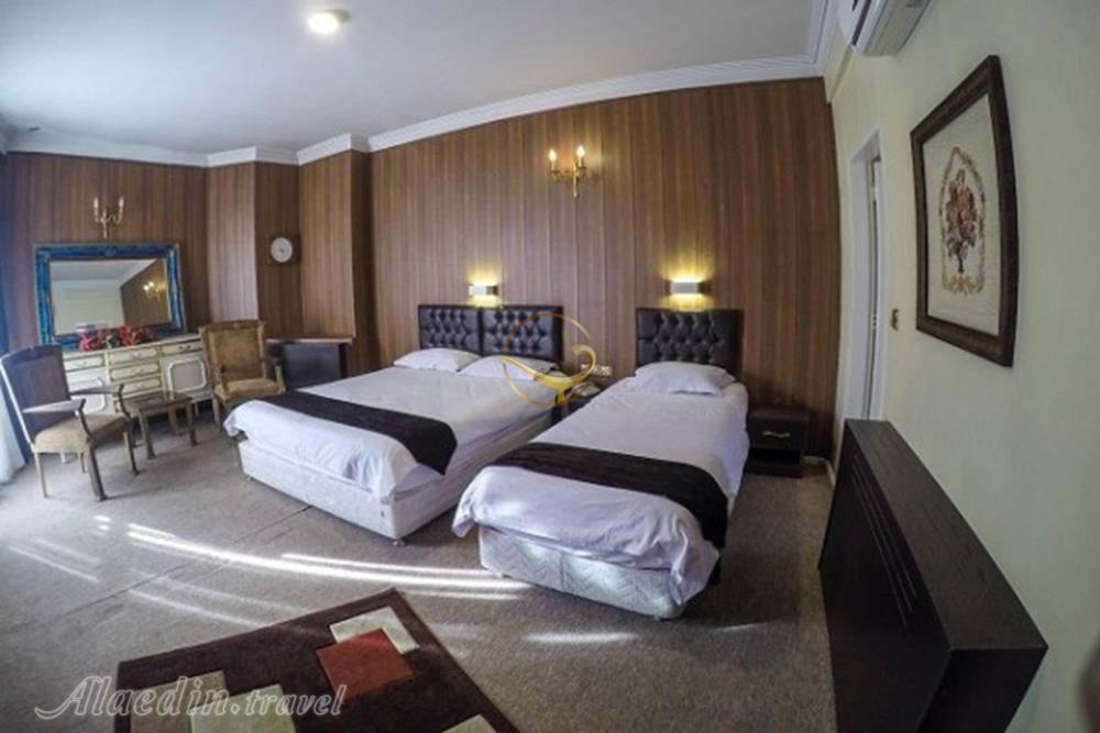 هتل بلور تهران | علاءالدین تراول