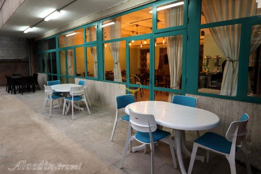 هاستل ایوان | علاءالدین تراول