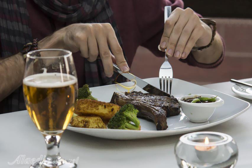 رستوران ایرانی شار در هتل 4 ستاره اسکان الوند تهران | علاءالدین تراول