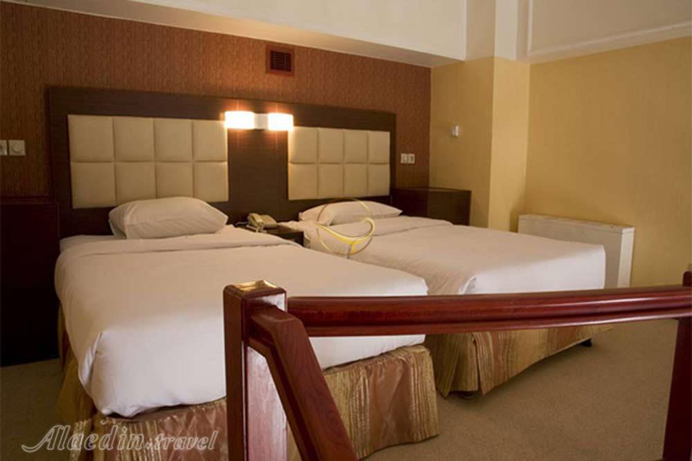 اتاق توئین هتل 4 ستاره آکادمی فوتبال تهران | علاءالدین تراول