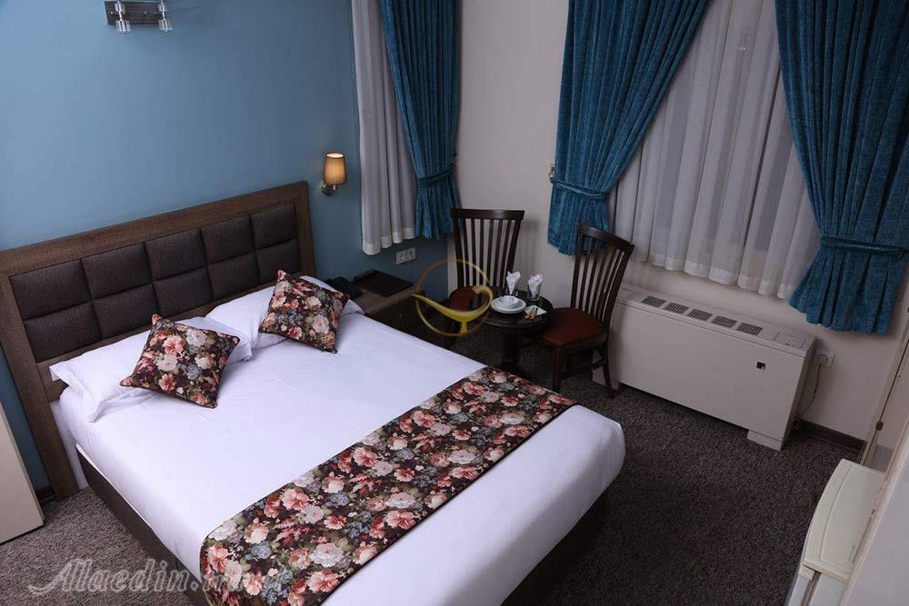 اتاق های هتل 3 ستاره هالی تهران | علاءالدین تراول