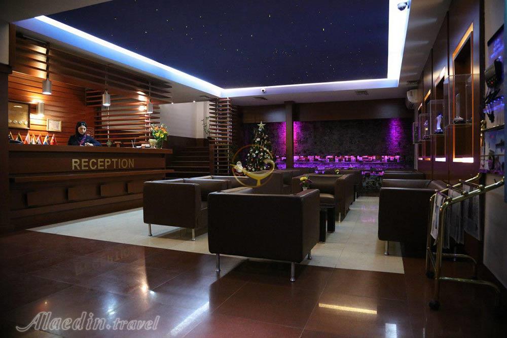 اتاق های هتل 3 ستاره هالی تهران | علاءالدین تراول