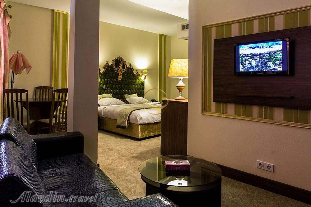 سوئیت دو نفره هتل 3 ستاره مارلیک تهران | علاءالدین تراول