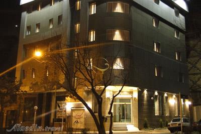 هتل آپارتمان مهرگان تهران