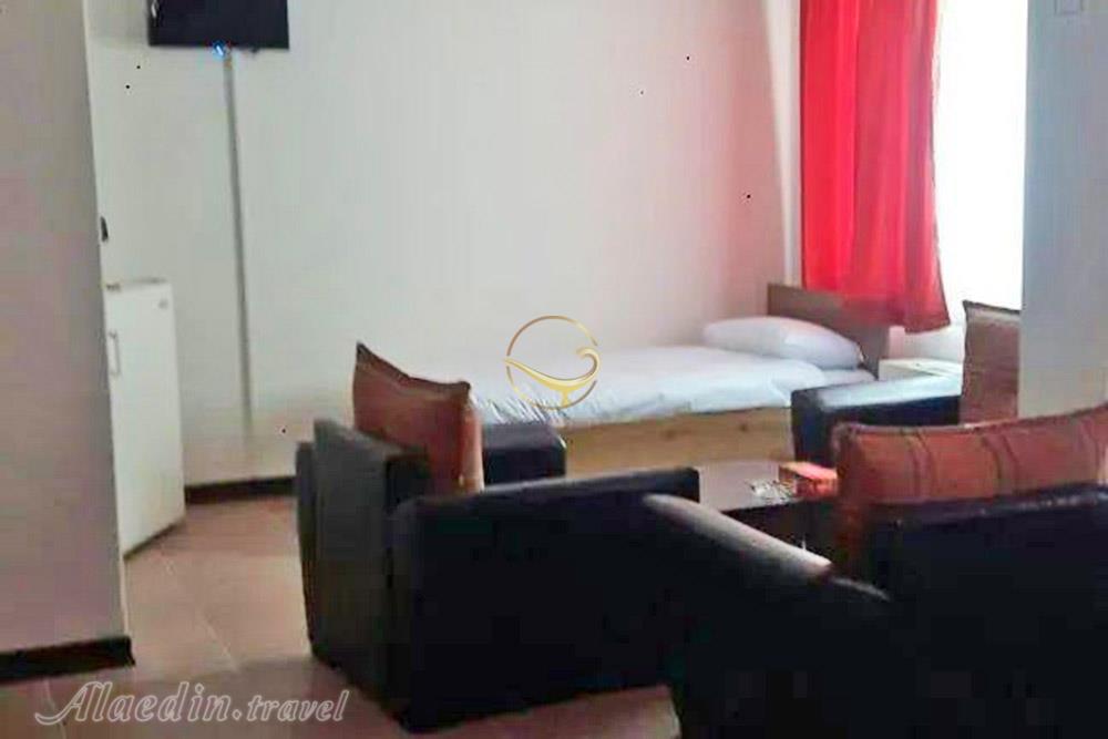 سوئیت سه نفره هتل نادری نو تهران | علاءالدین تراول