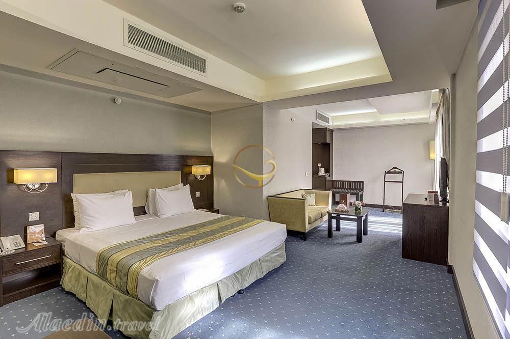 سوئیت جونیور دو نفره هتل 4 ستاره پارسیان اوین تهران | علاءالدین تراول