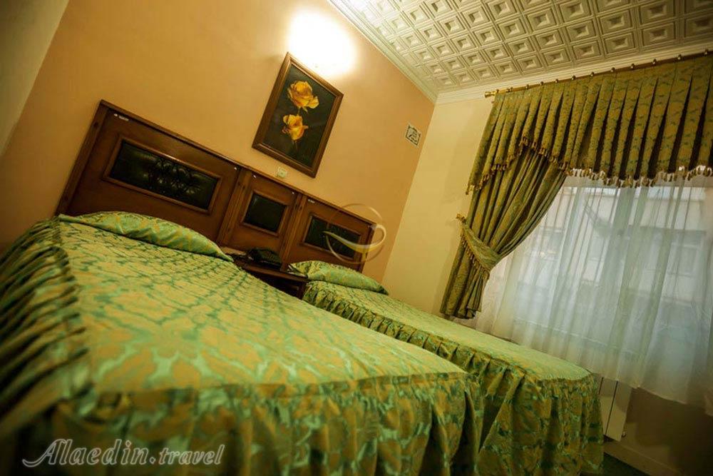 اتاق دوتخته توئین هتل سعدی تهران | علاءالدین تراول