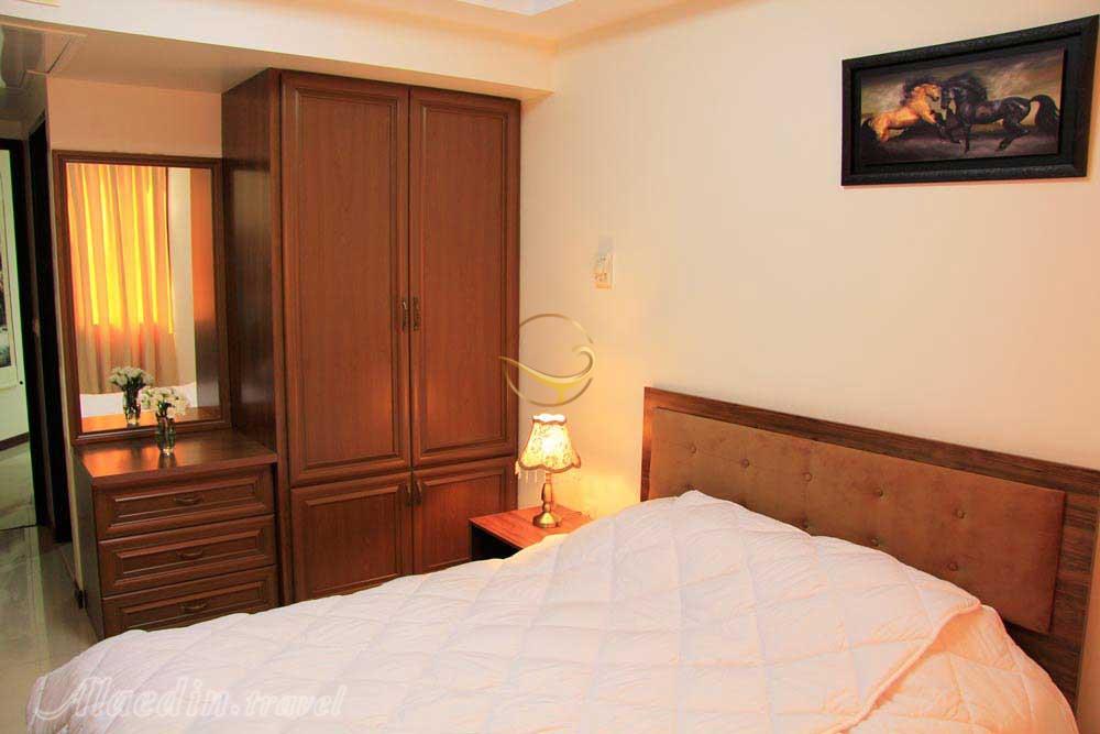 اتاق دو تخته دبل مهمانکده 3 ستاره جاده ابریشم تهران | علاءالدین تراول