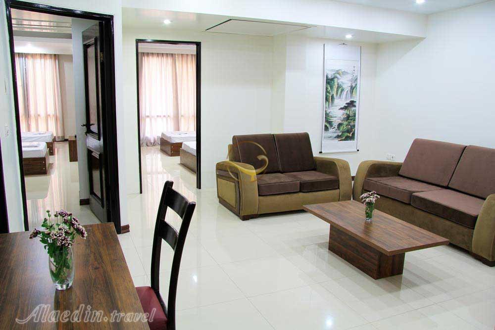 سوئیت پرزیدنتال چهار نفره  مهمانکده 3 ستاره جاده ابریشم تهران | علاءالدین تراول