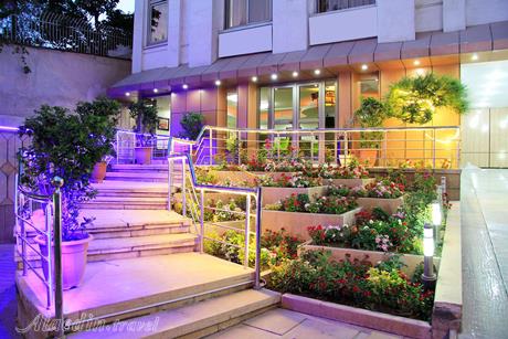 مهمانکده جاده ابریشم تهران (در حال بازسازی)