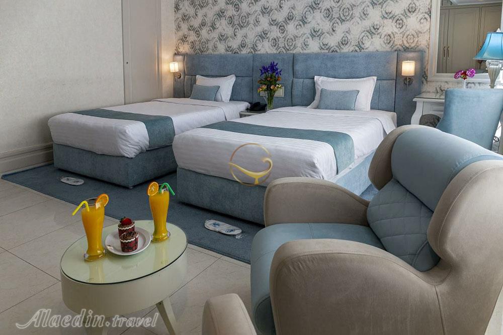 هتل سیمرغ تهران | علاءالدین تراول