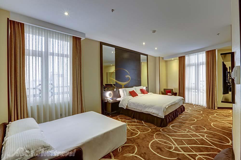 اتاق دو تخته دبل لوکس با سرویس اضافه هتل 4 ستاره بزرگ تهران | علاءالدین تراول