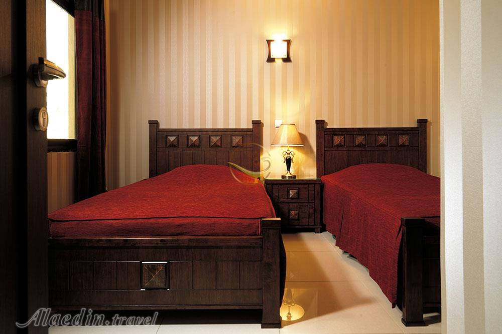 هتل 3 ستاره بوتیک طوبی تهران | علاءالدین تراول