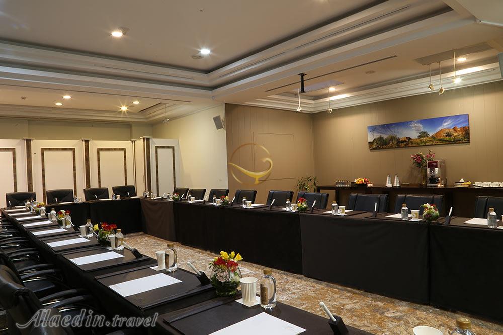 هتل 3 ستاره بوتیک طوبی تهران | علاءالدین تراول