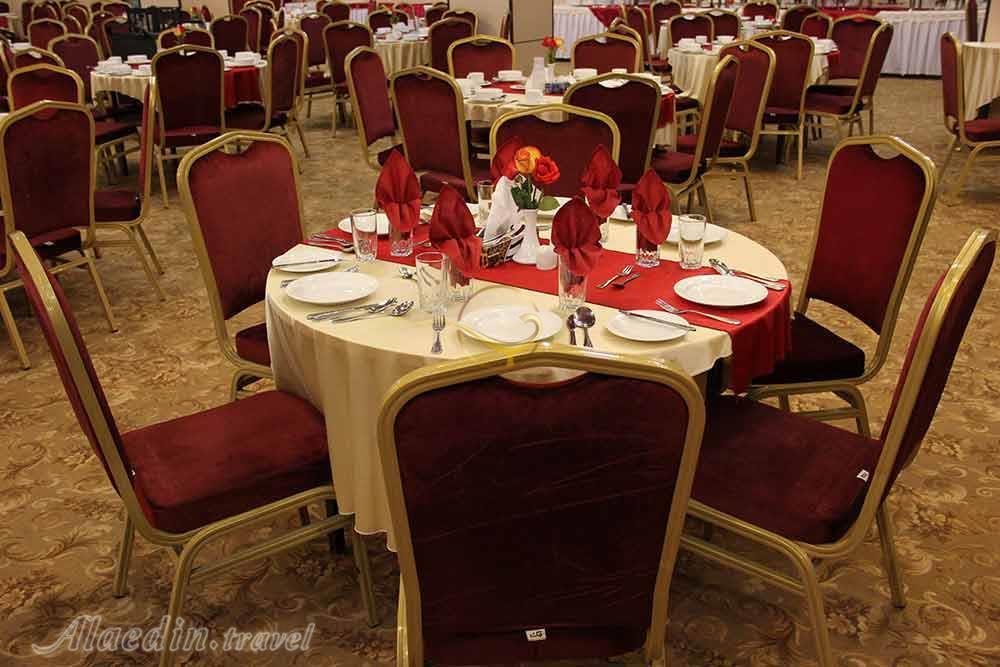 سالن پذیرایی هتل 3 ستاره ورزرش تهران | علاءالدین تراول