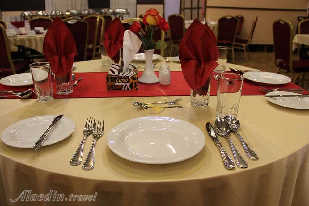 رستوران هتل 3 ستاره ورزرش تهران | علاءالدین تراول