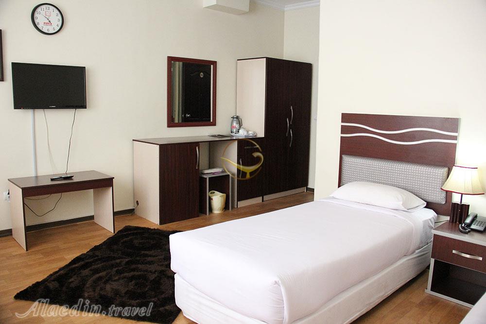 هتل ورزش تهران | علاالدین تراول