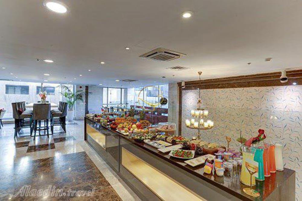 سلف سرویس رستوران هتل آپارتمان وزراء تهران | علاءالدین تراول