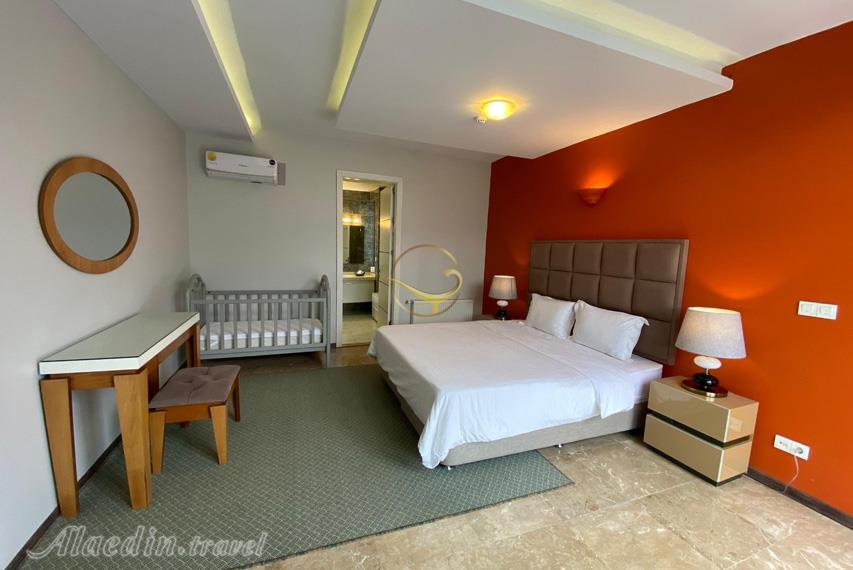 ویلا سه خوابه هتل وستا تنکابن | علاءالدین تراول