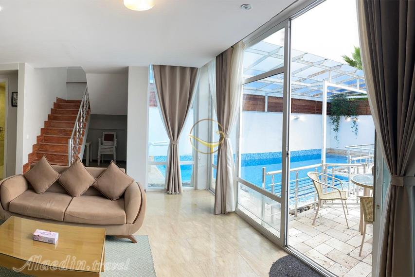 ویلا سه خوابه هتل وستا تنکابن | علاءالدین تراول