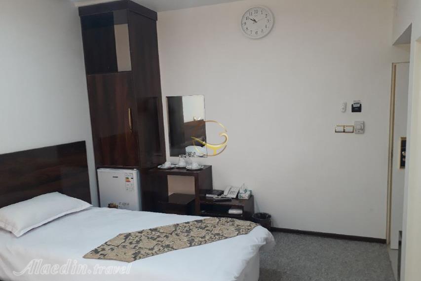 هتل ۳ ستاره عصمتی تربت جام | علاءالدین تراول