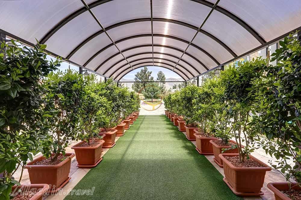 ورودی هتل 5 ستاره دنیز (باری) ارومیه | علاءالدین تراول