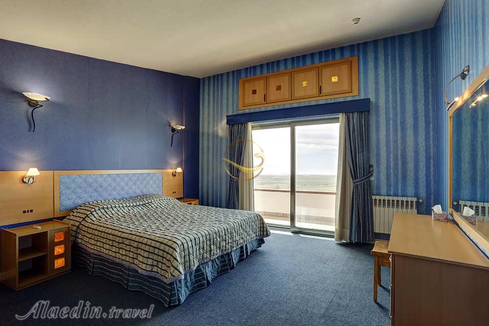 سوئیت رویال دوبلکس هتل 5 ستاره دنیز (باری) ارومیه | علاءالدین تراول