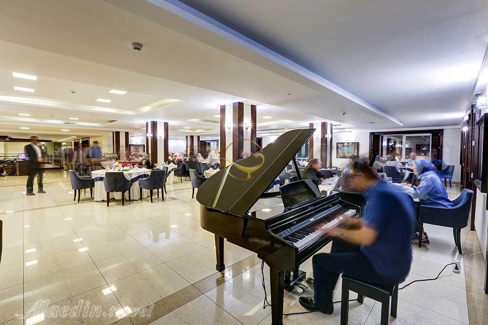 رستوران هتل 4 ستاره ارگ جدید یزد | علاءالدین تراول