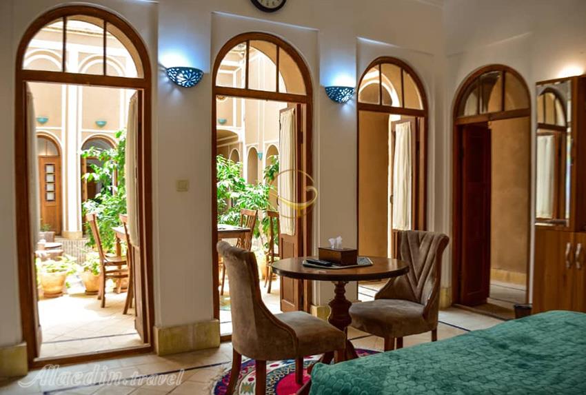 تصاویر بوتیک هتل دربار یزد | علاءالدین تراول