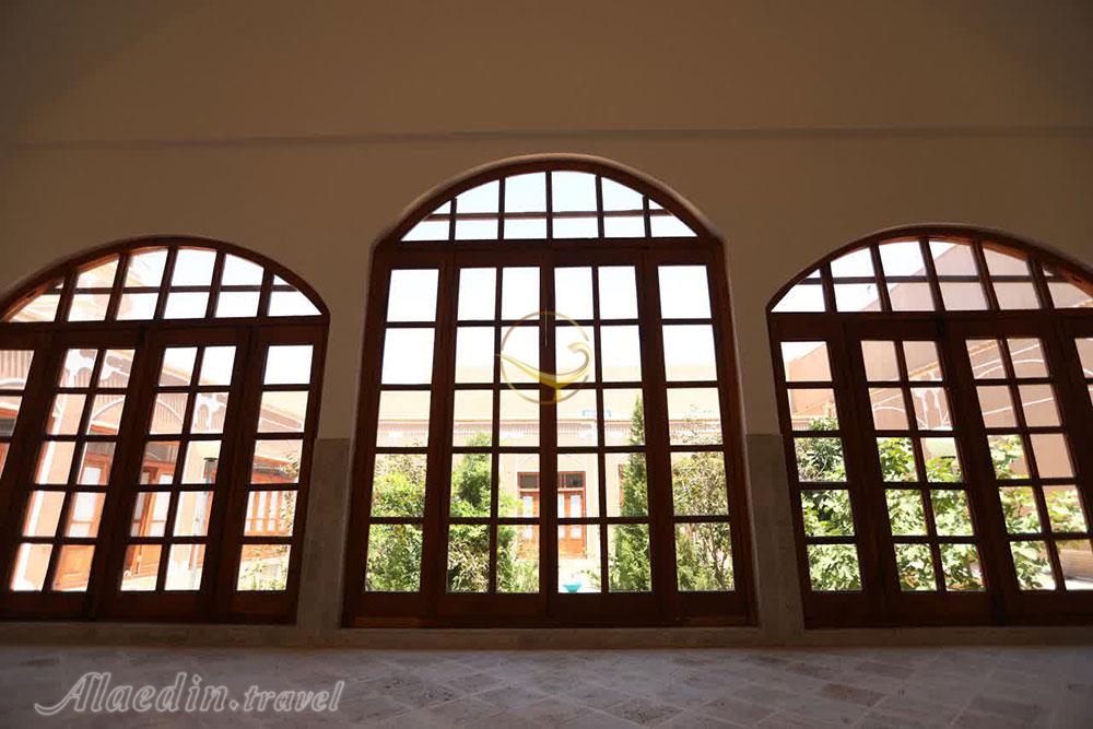 اقامتگاه بومگردی حنا | علاءالدین تراول