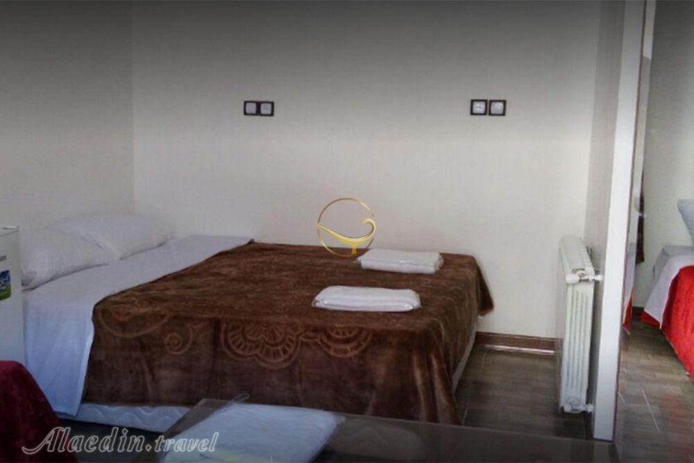 هتل سنتی کیاوش یزد | علاءالدین تراول