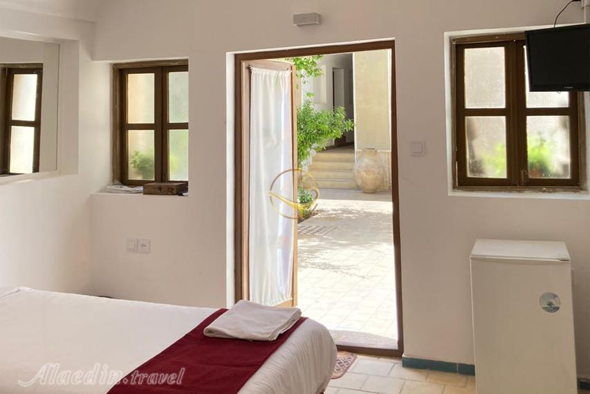 هتل سنتی کوروش یزد | علاءالدین تراول