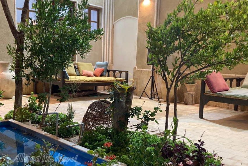 هتل سنتی کوروش یزد | علاءالدین تراول