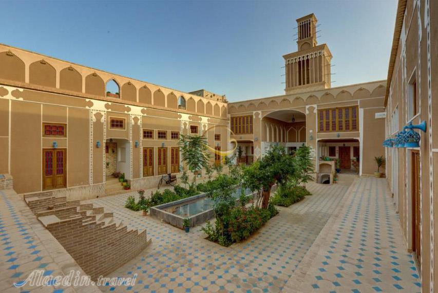 بوتیک هتل مالمیر یزد | علاءالدین تراول