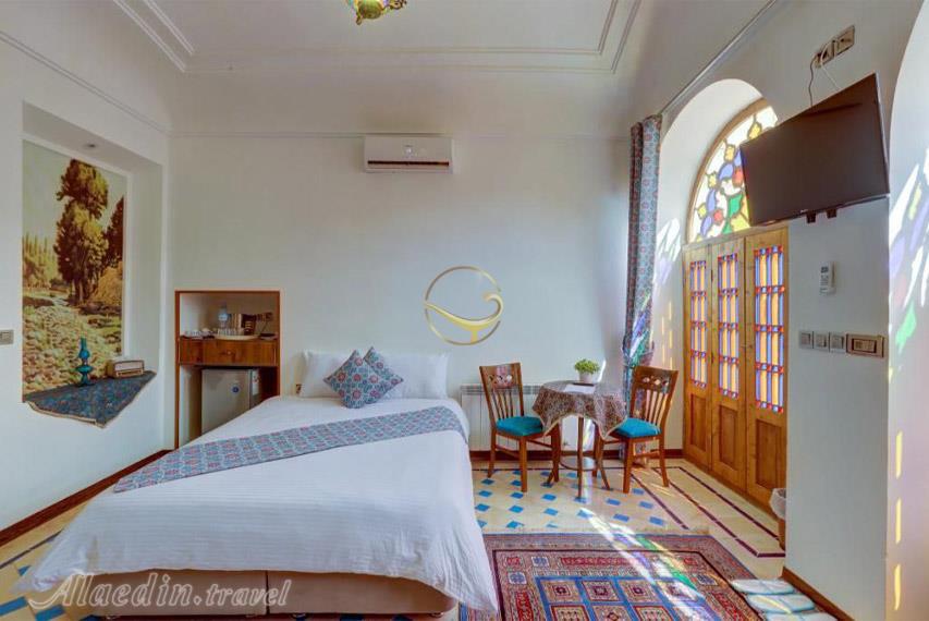 بوتیک هتل مالمیر یزد | علاءالدین تراول