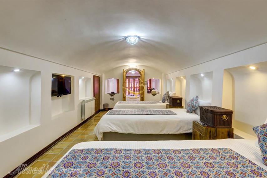 بوتیک هتل مالمیر یزد | علاءالدین تراول