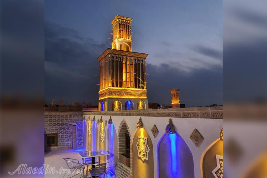 بوتیک هتل مالمیر یزد | علاءالدین تراول