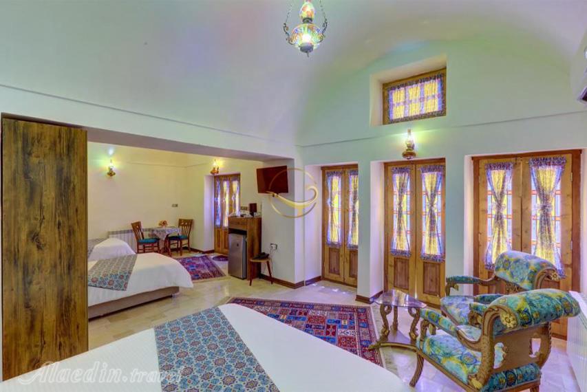 بوتیک هتل مالمیر یزد | علاءالدین تراول