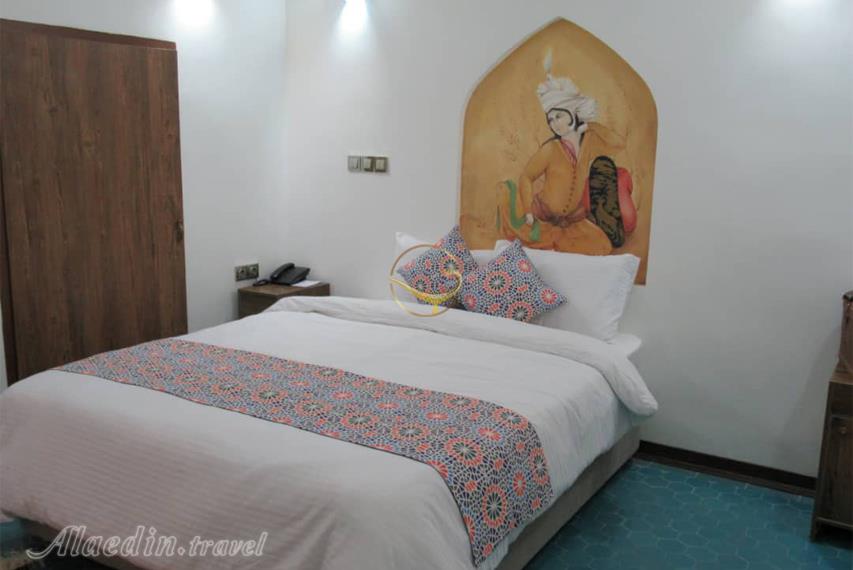 بوتیک هتل مالمیر یزد | علاءالدین تراول