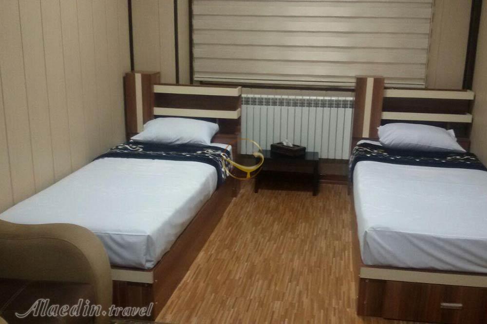 مجتمع اقامتی میلاد نور یزد | علاءالدین تراول