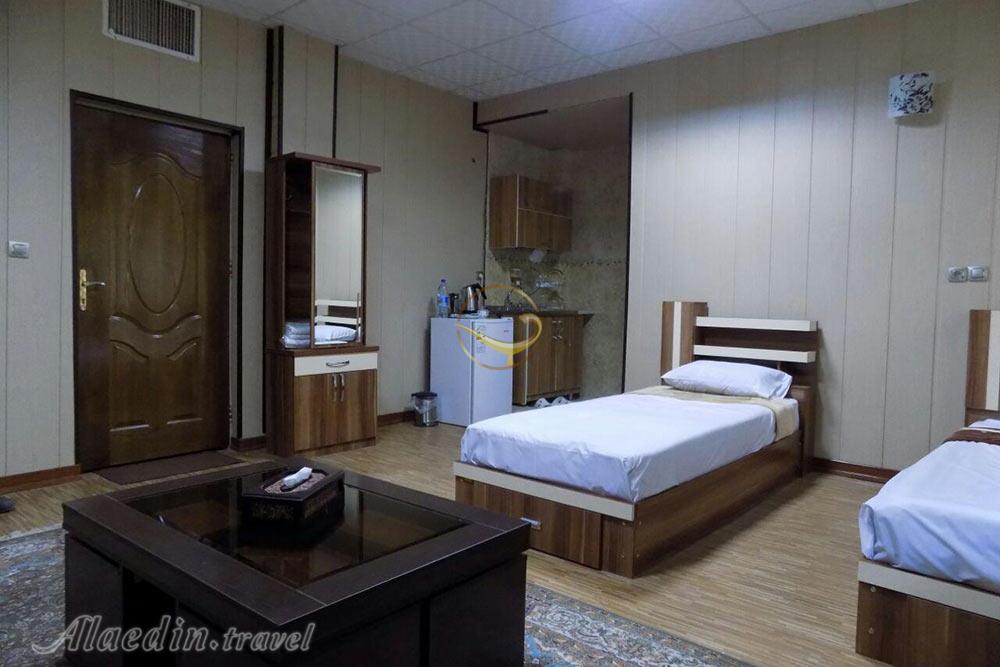 مجتمع اقامتی میلاد نور یزد | علاءالدین تراول