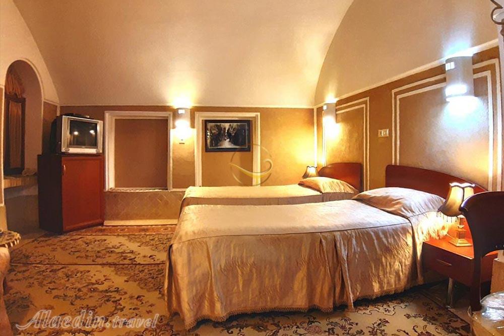 هتل کاروانسرای مشیر یزد | علاءالدین تراول